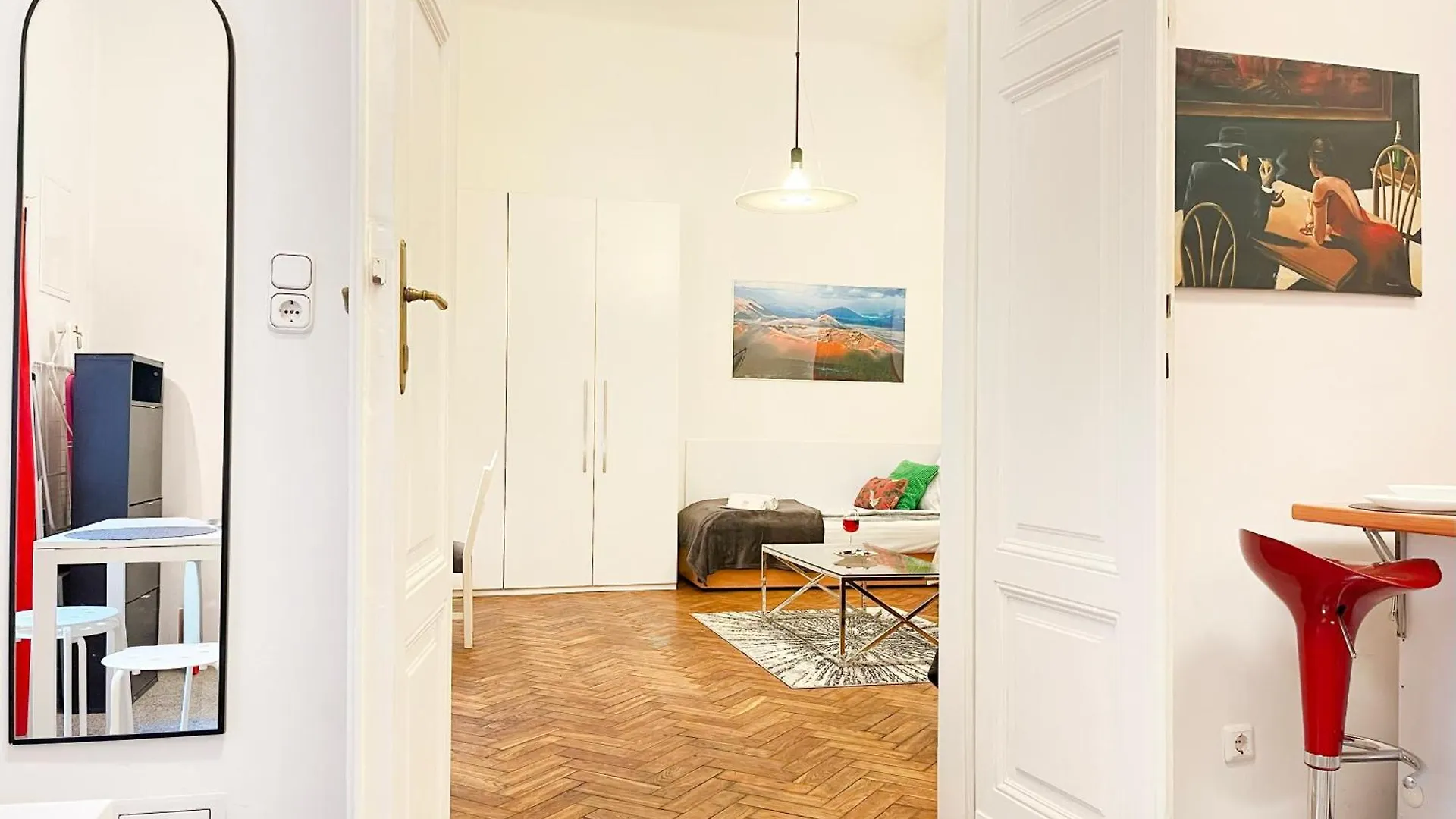 Quiet Apartment In Central Krakow, Main Station Krakow