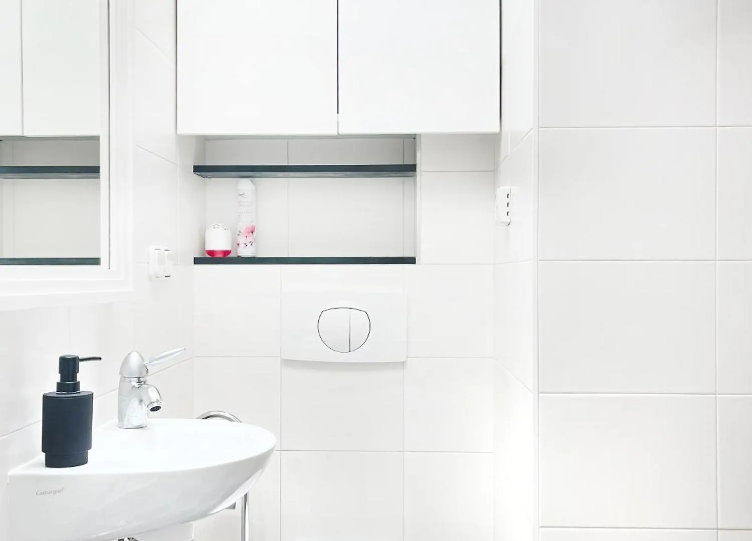Quiet Apartment In Central Krakow, Main Station