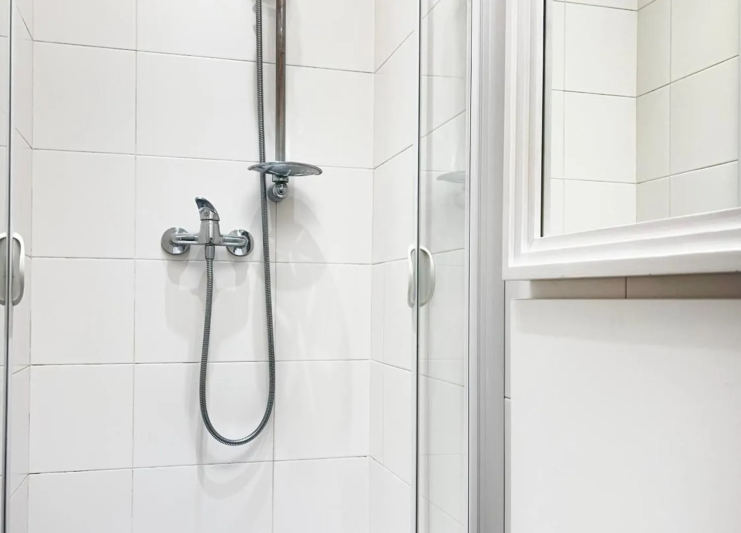 Quiet Apartment In Central Krakow, Main Station